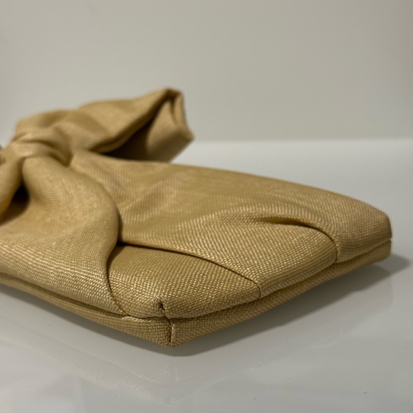 Vintage Valentino Garavani Bow Clutch - Picture 5 of 14